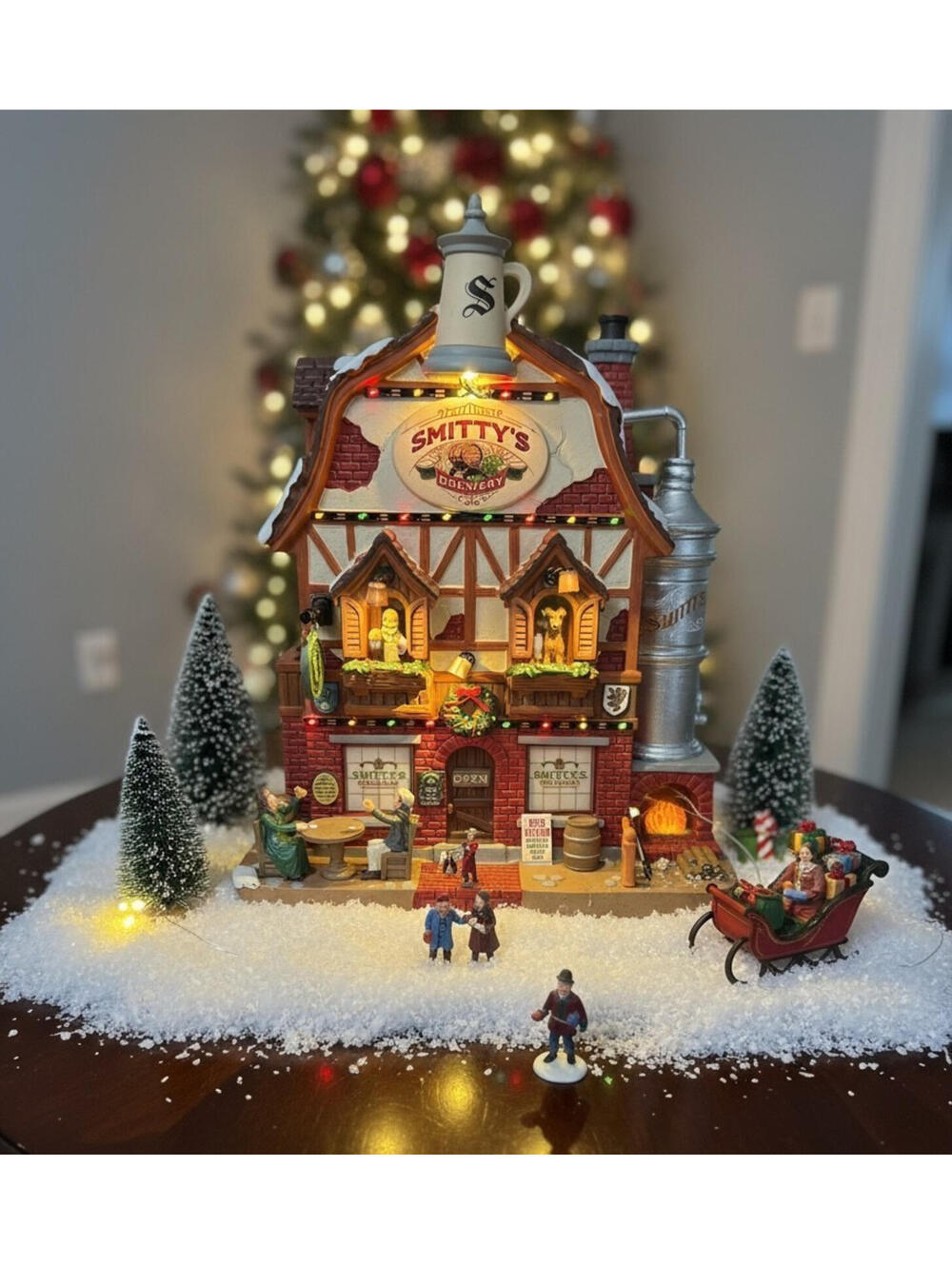 Lemax Lighted Christmas Village Brewery Pub Tavern Beer House Winter Decor